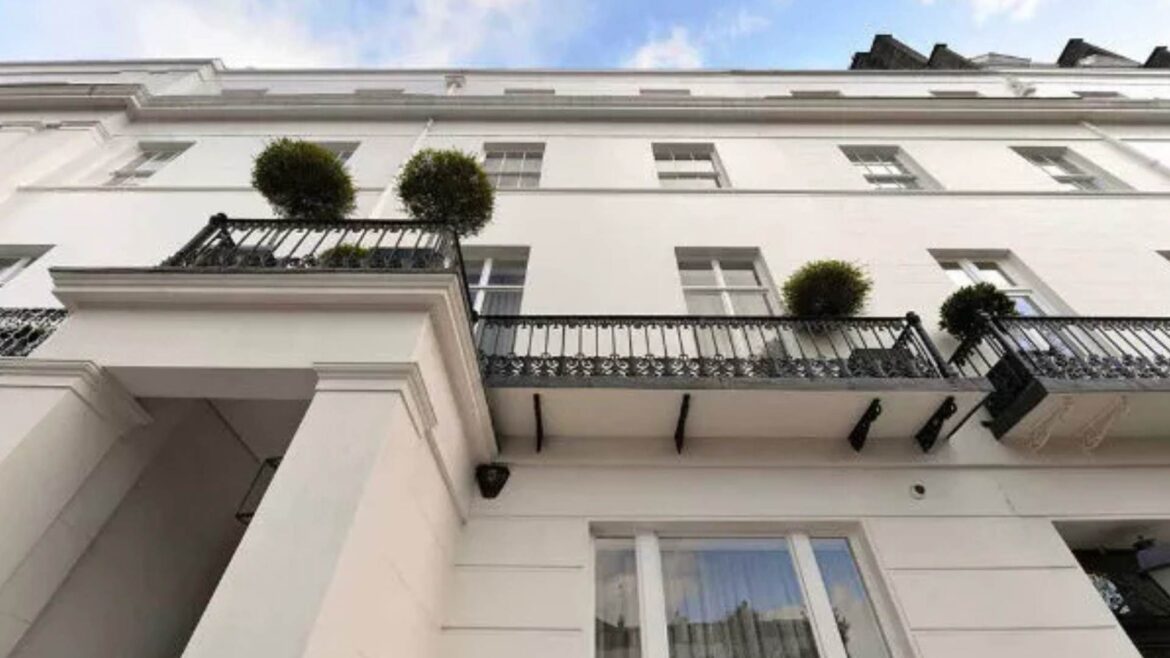 😱 Aos 90, Julie Andrews teve mansão de R$100M com Mick Jagger