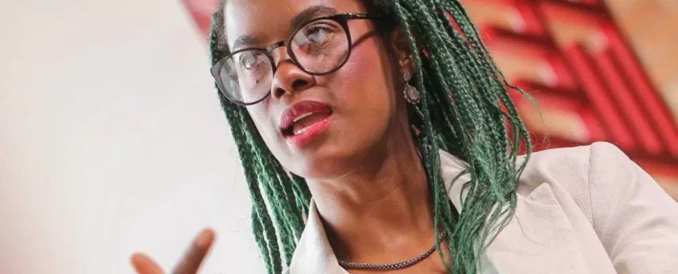 🏛️ TERROR EM BRASÍLIA: Deputada do PT sofre ameaças de estupro 🏛️ TERROR EM BRASÍLIA: Deputada do PT sofre ameaças de estupro