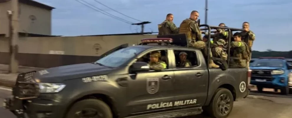 🔥 CAOS NO RIO: Morte em confronto com PM fecha via importante 🔥 CAOS NO RIO: Morte em confronto com PM fecha via importante