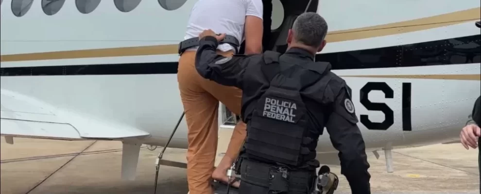 🔥 Master, 7 celulares e 'cantoria' que assombra BrasÃlia! 🔥 Master, 7 celulares e 'cantoria' que assombra BrasÃlia!