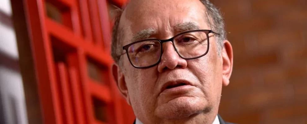 😠Gilmar Mendes se emociona em homenagem a Alexandre de Moraes 😠Gilmar Mendes se emociona em homenagem a Alexandre de Moraes