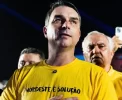 🚨 Flávio Bolsonaro: Equipe nega jingle com críticas ao Centrão