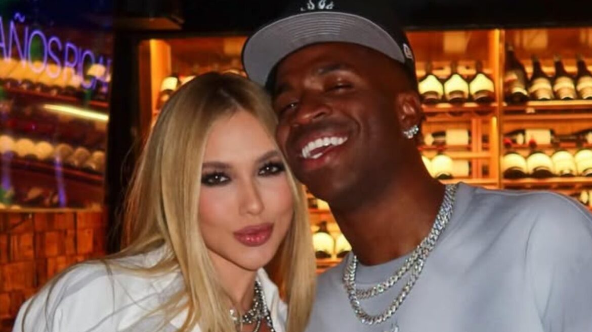 😱 CONFUSÃO! Virginia? Entenda o look polêmico de affair de Vini Jr.